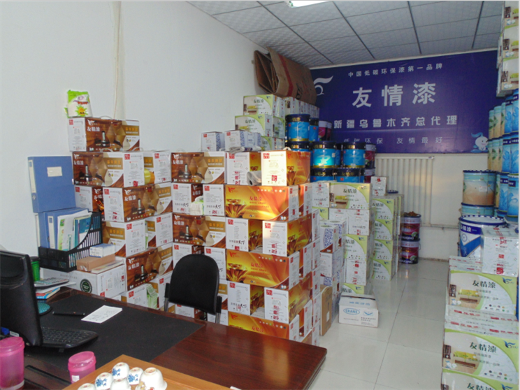 冒高溫戰(zhàn)酷暑，友情漆代理確保工程按時(shí)完工