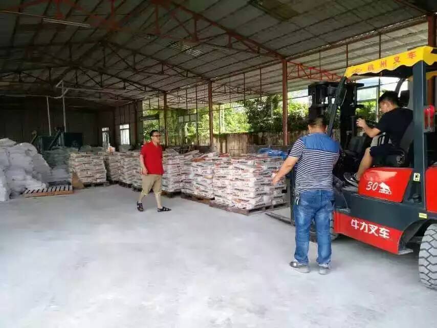 友情漆不斷創(chuàng)新突破，打開海外市場銷路