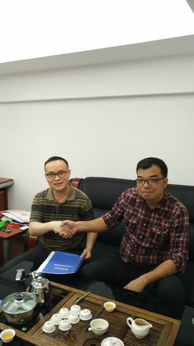 友情漆敬業(yè)專業(yè)的態(tài)度，贏得客戶合作加盟