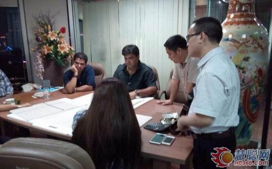 次日再次會面，洽談涂料工程細(xì)節(jié) 