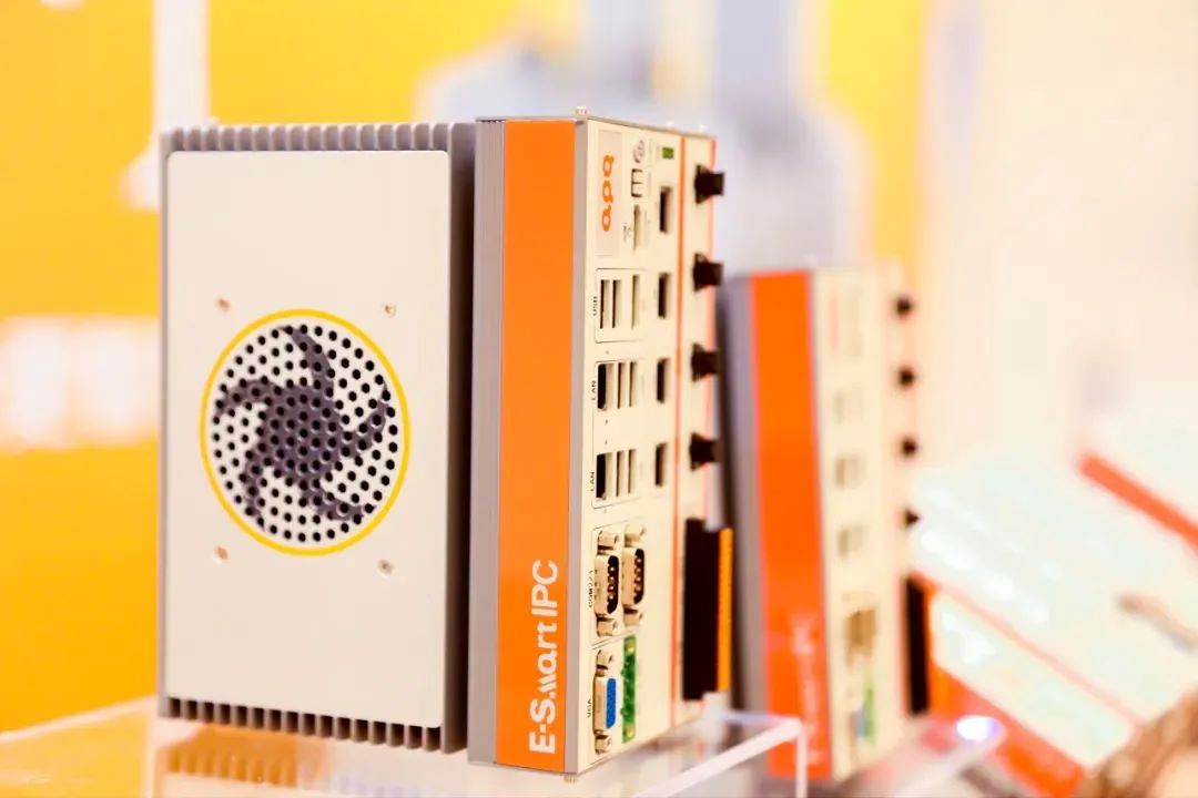 阿普奇AK7視覺(jué)控制器：2-6相機(jī)視覺(jué)項(xiàng)目的不二之選